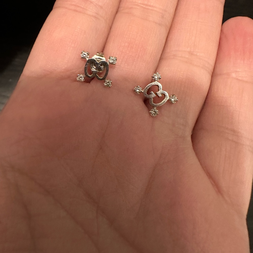Gucci earrings with diamonds